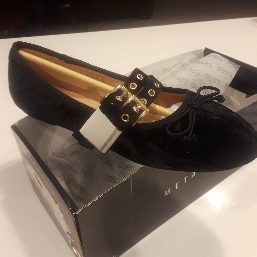 Shoe